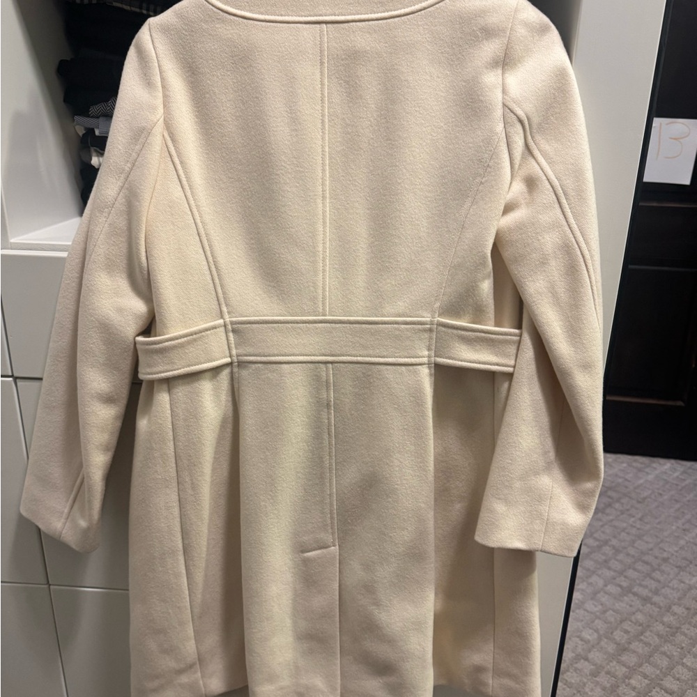 Banana Republic Ivory Buttoned Jacket - Picture 2 of 3
